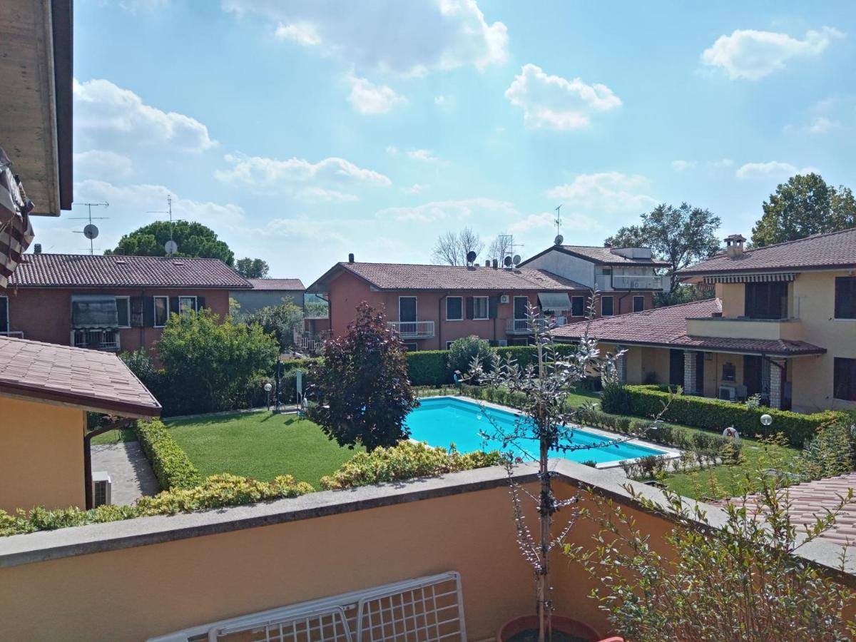 Casa Palmeta - 2 Bedrooms Apartment With Pool Sirmione Exterior photo