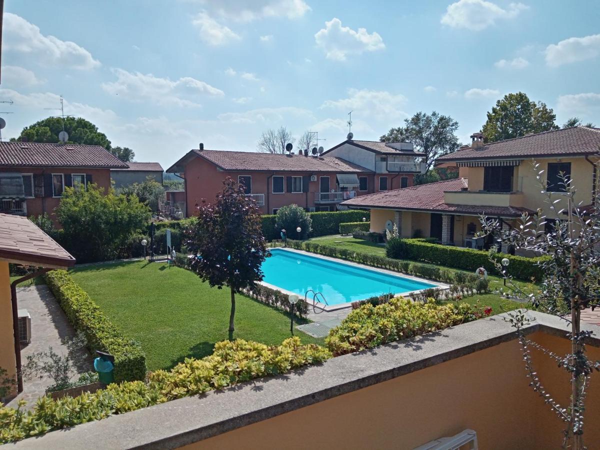 Casa Palmeta - 2 Bedrooms Apartment With Pool Sirmione Exterior photo