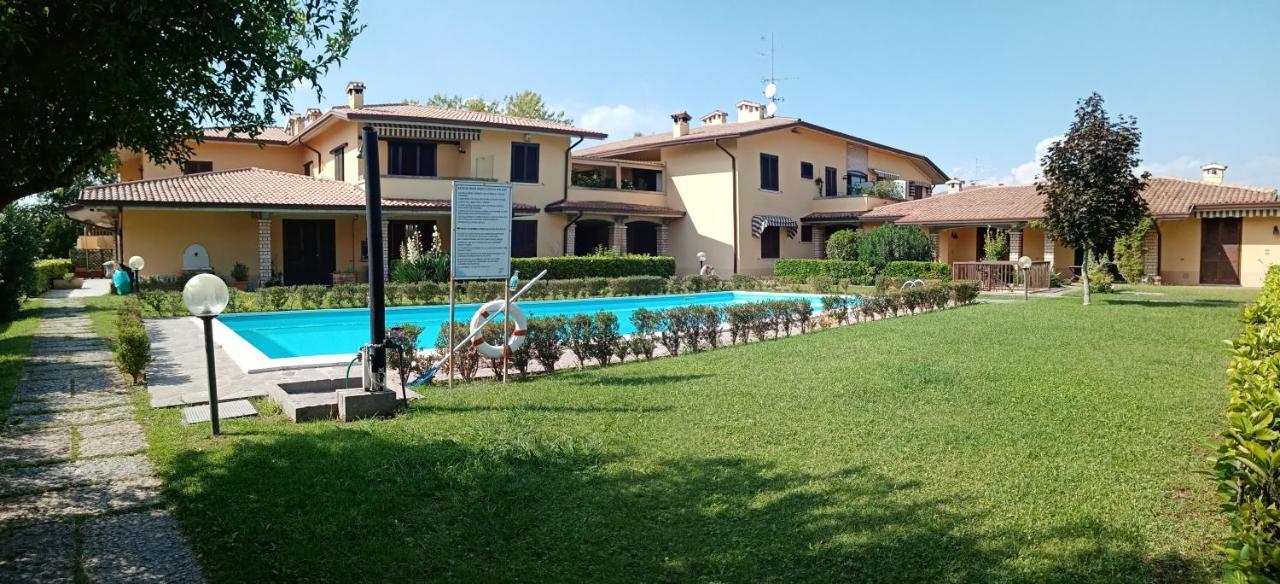 Casa Palmeta - 2 Bedrooms Apartment With Pool Sirmione Exterior photo